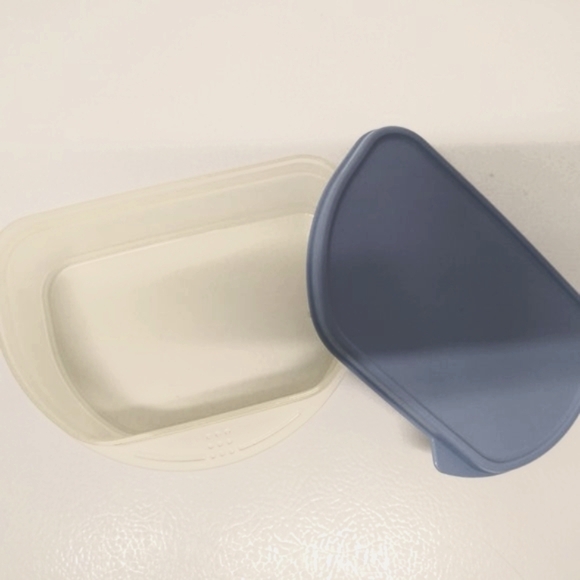 Large Ice Blue Tupperware Set - Picture 6 of 12